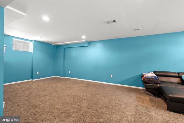 1233 PARK ST, Robbinsville, NJ 08691