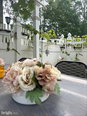 1233 PARK ST, Robbinsville, NJ 08691