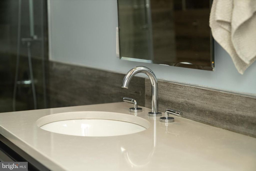 Image 50 of property listing at 1233 PARK ST, Robbinsville, NJ 08691