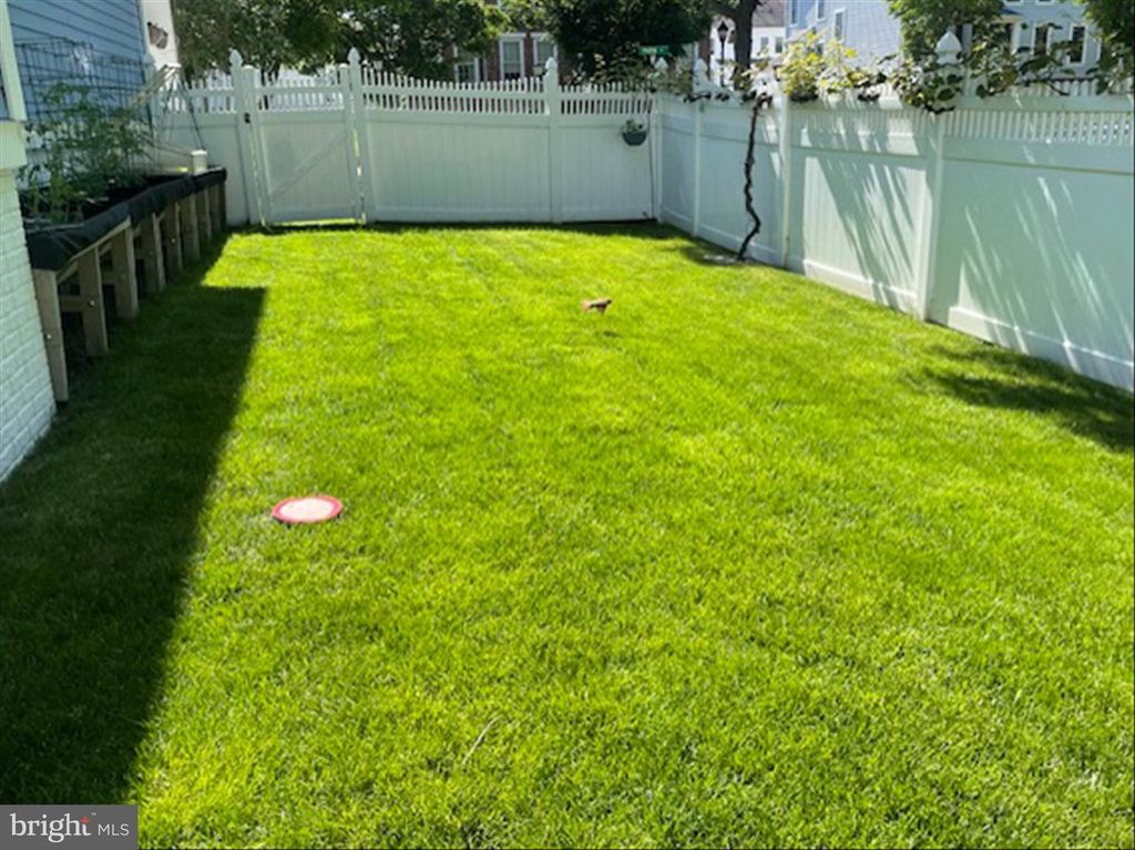 Image 56 of property listing at 1233 PARK ST, Robbinsville, NJ 08691