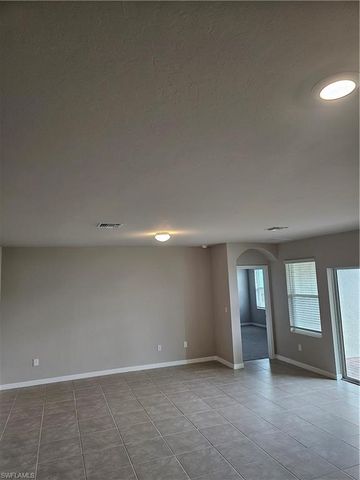 336 NW 15th TER, Cape Coral, FL 33993