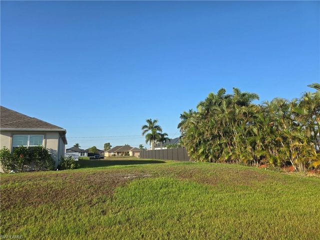 336 NW 15th TER, Cape Coral, FL 33993