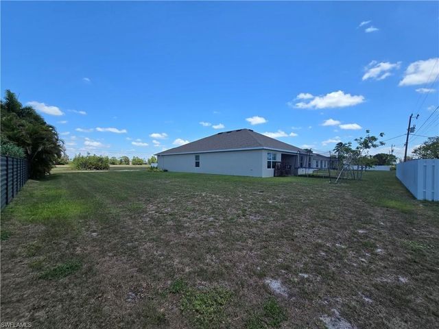 336 NW 15th TER, Cape Coral, FL 33993