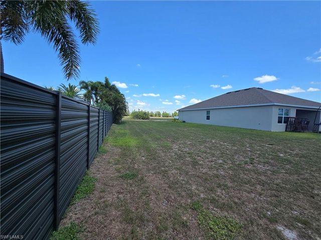 336 NW 15th TER, Cape Coral, FL 33993