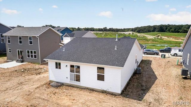 206 Red Cliff Court, Wentzville, MO 63385