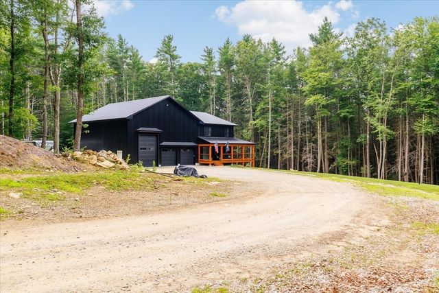 50 Hillside Dr, Sturbridge, MA 01566