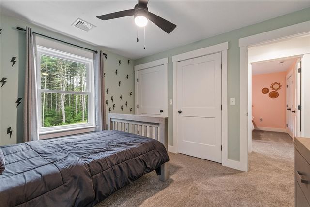 50 Hillside Dr, Sturbridge, MA 01566