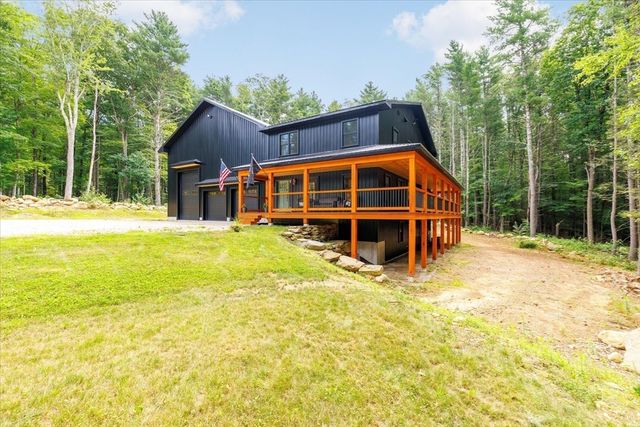 50 Hillside Dr, Sturbridge, MA 01566