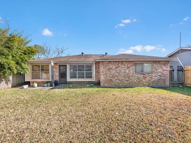 16810 Barcelona Dr Drive, Friendswood, TX 77546