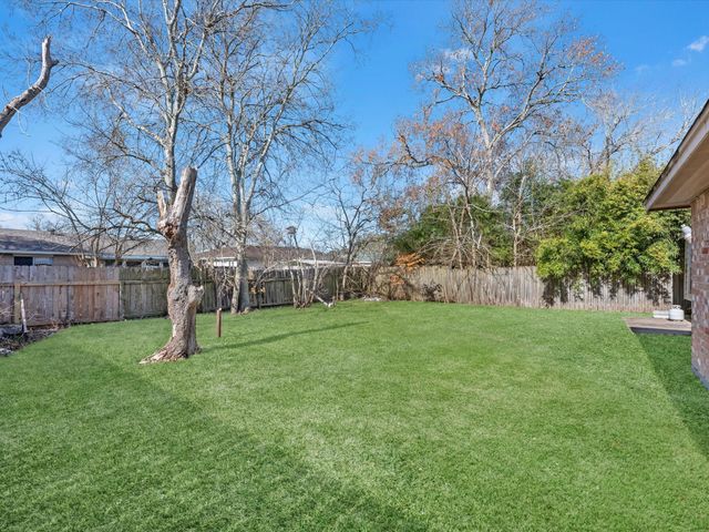 16810 Barcelona Dr Drive, Friendswood, TX 77546