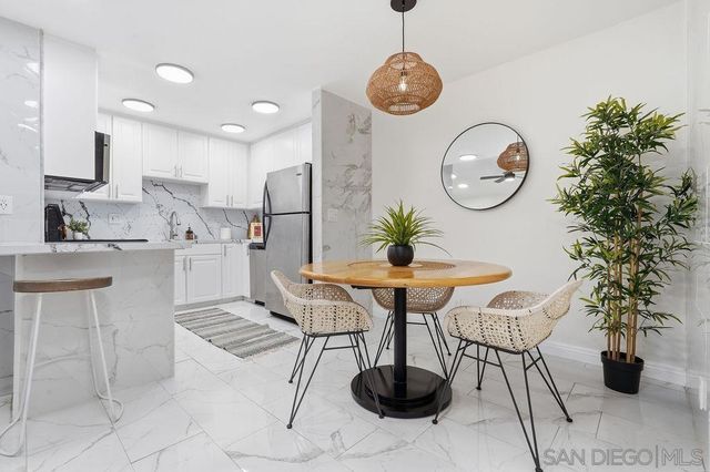 10026 Maya Linda Rd 6203, San Diego, CA 92126