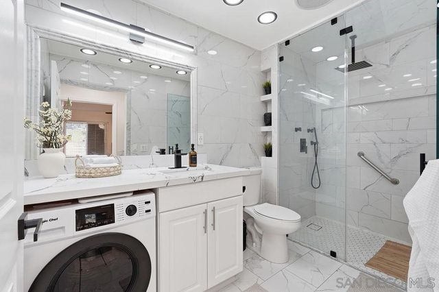 10026 Maya Linda Rd 6203, San Diego, CA 92126