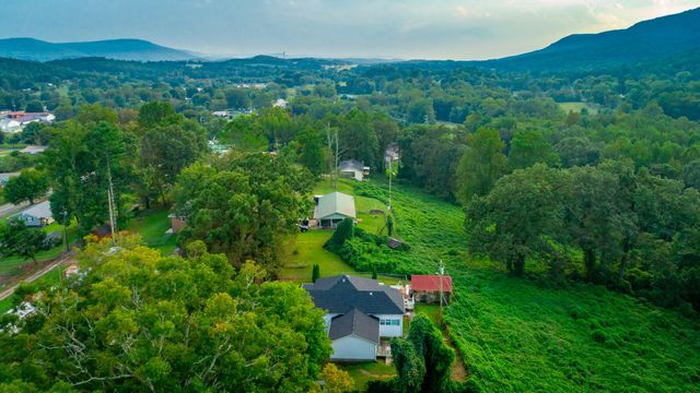 287 S Oak Street, Whitwell, TN 37397
