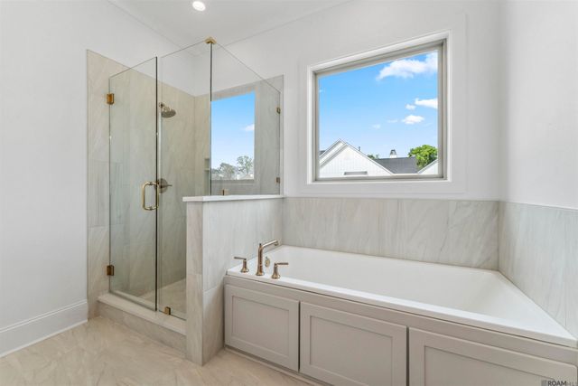 9085 Hillon Hood Rd, Denham Springs, LA 70726