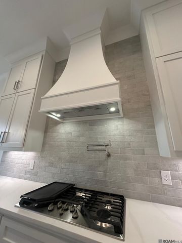 9085 Hillon Hood Rd, Denham Springs, LA 70726