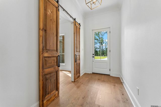 9085 Hillon Hood Rd, Denham Springs, LA 70726