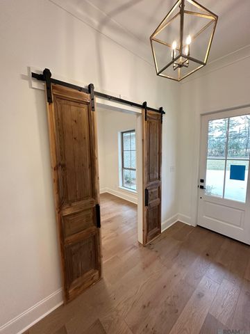 9085 Hillon Hood Rd, Denham Springs, LA 70726