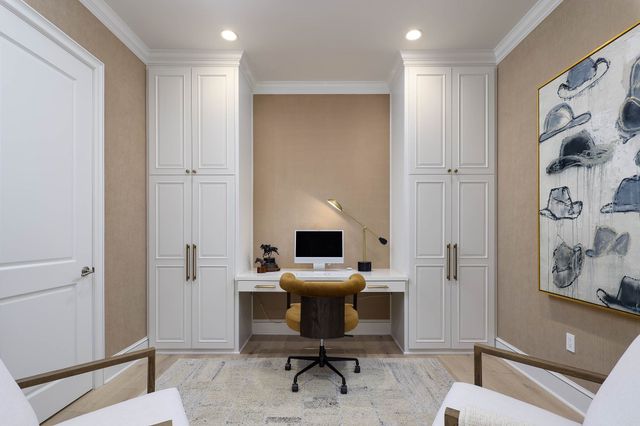 2555 N Pearl Street 505, Dallas, TX 75201