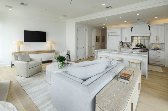 2555 N Pearl Street 505, Dallas, TX 75201