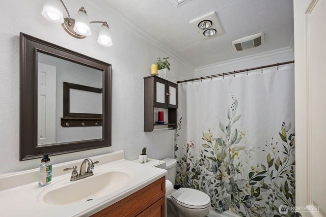 23915 158th Street E, Buckley, WA 98321