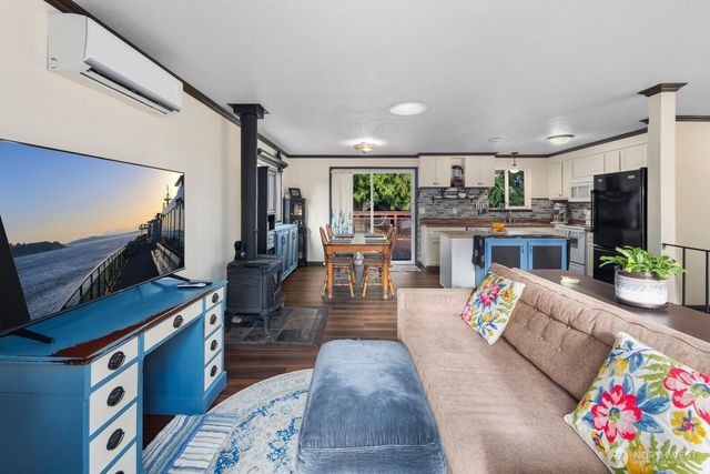 23915 158th Street E, Buckley, WA 98321