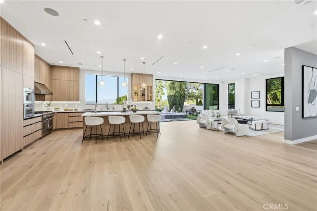 4331 Alonzo, Encino, CA 91316