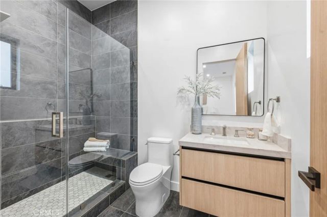 4331 Alonzo, Encino, CA 91316