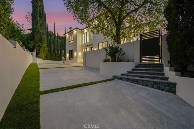 4331 Alonzo, Encino, CA 91316