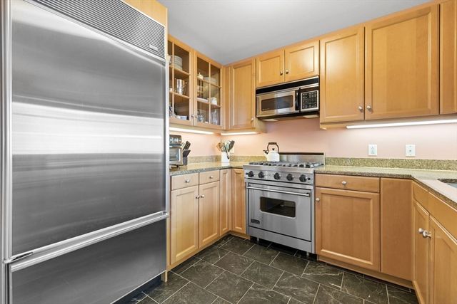 1 Avery St 35C, Boston, MA 02111