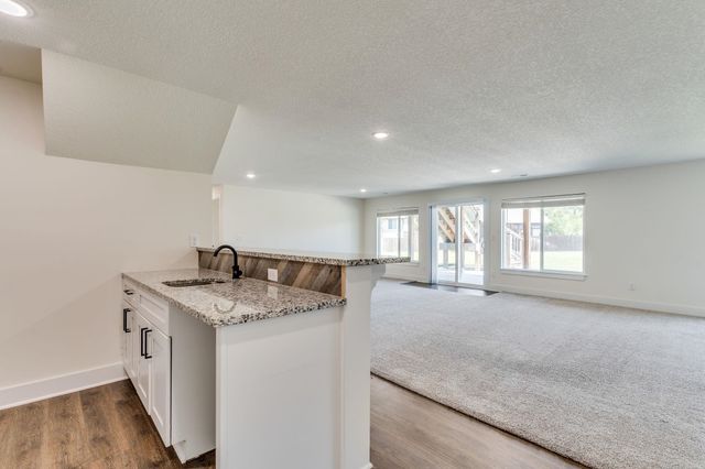 2613 E Thunder Cir, Wichita, KS 67219