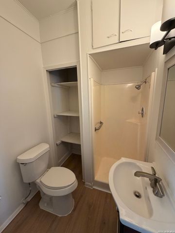 105 Heflin, San Antonio, TX 78210