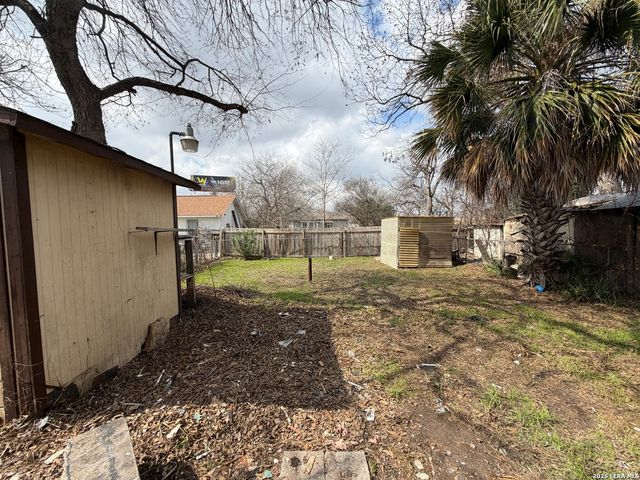 105 Heflin, San Antonio, TX 78210