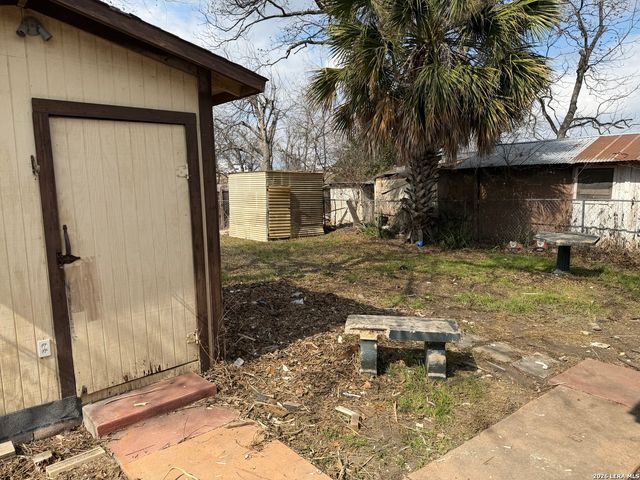 105 Heflin, San Antonio, TX 78210