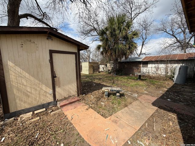 105 Heflin, San Antonio, TX 78210