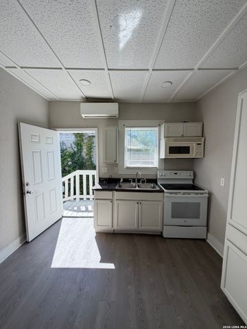 105 Heflin, San Antonio, TX 78210