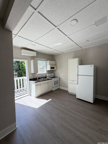 105 Heflin, San Antonio, TX 78210