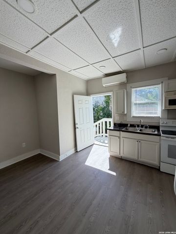105 Heflin, San Antonio, TX 78210