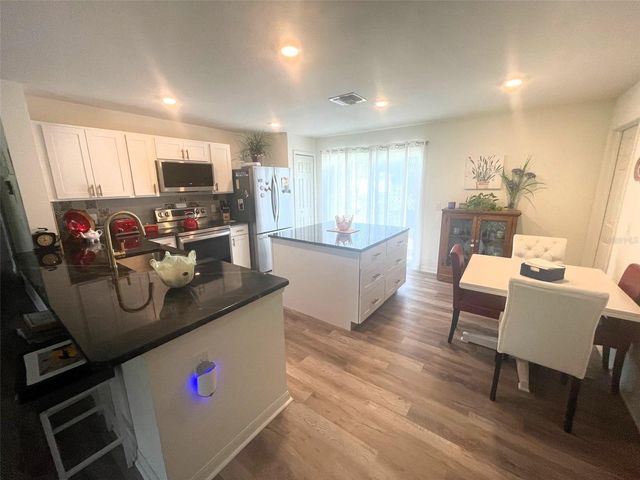 5226 FARMINGTON AVENUE, North Port, FL 34288