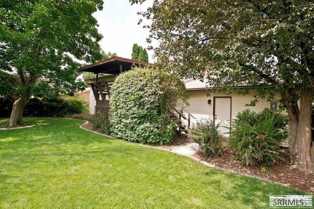 2323 Westcliff Drive, Idaho Falls, ID 83402