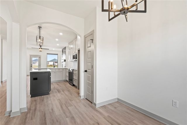 1704 Gerald Shay Road, Gentry, AR 72734