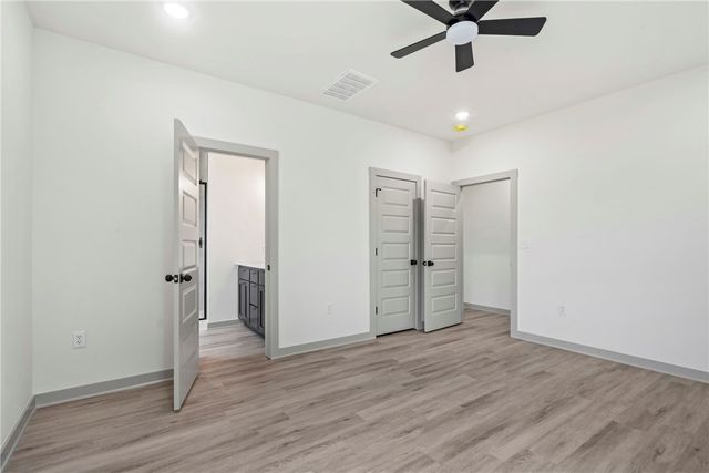 1704 Gerald Shay Road, Gentry, AR 72734