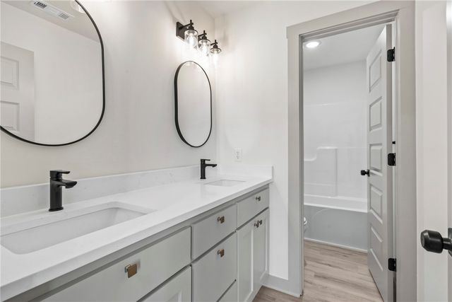 1704 Gerald Shay Road, Gentry, AR 72734