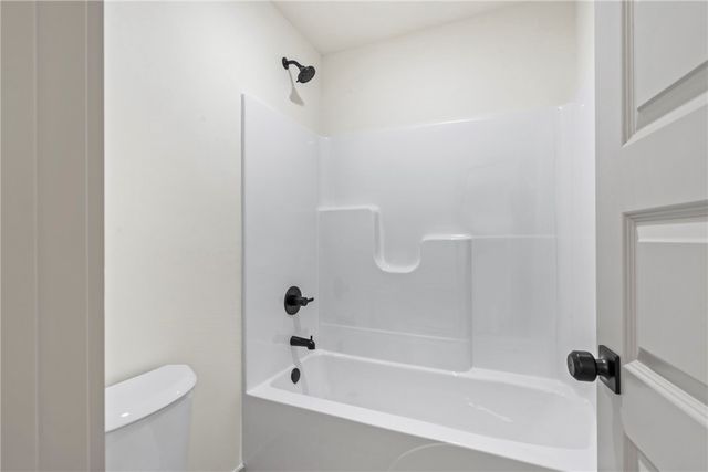 1704 Gerald Shay Road, Gentry, AR 72734