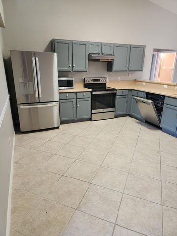 1415 Hill Avenue, Melbourne, FL 32940