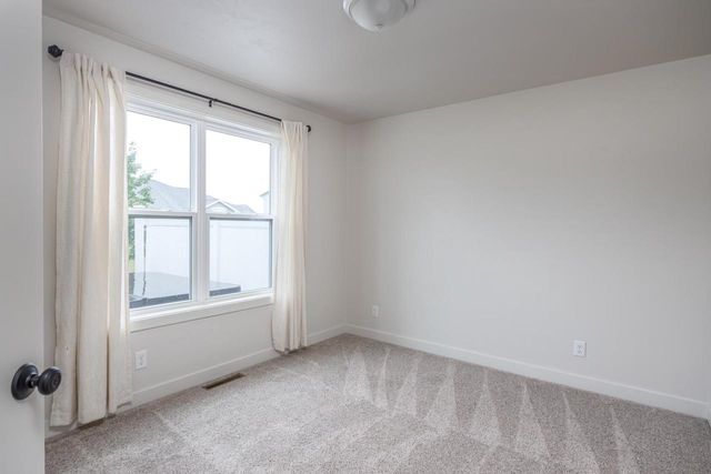 2901 E TURQUOISE LANE, Appleton, WI 54913