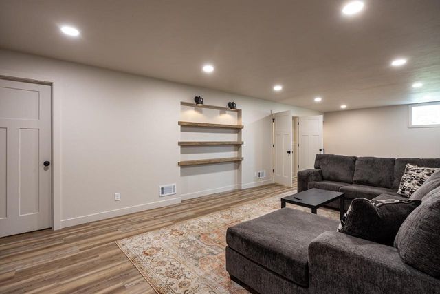 2901 E TURQUOISE LANE, Appleton, WI 54913