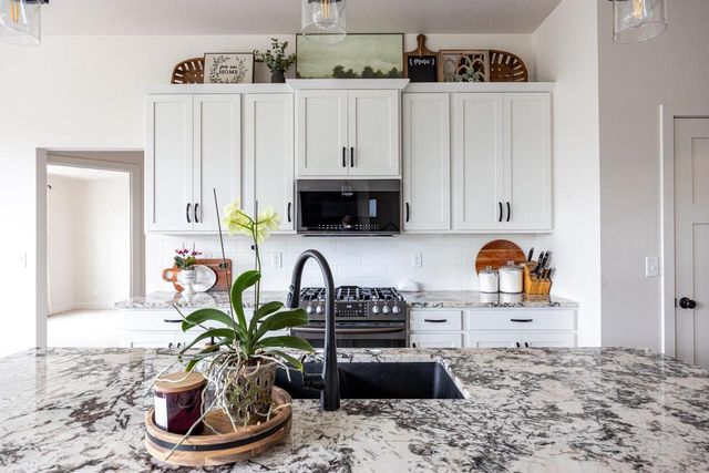 2901 E TURQUOISE LANE, Appleton, WI 54913