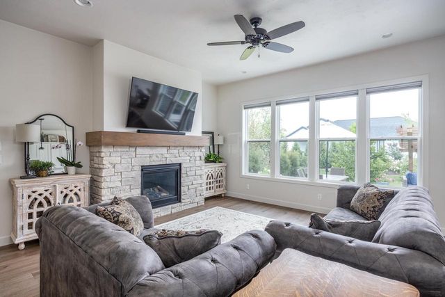 2901 E TURQUOISE LANE, Appleton, WI 54913