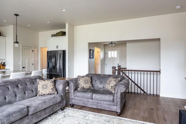 2901 E TURQUOISE LANE, Appleton, WI 54913