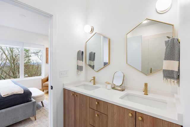 142 Atomic Ridge, Chattanooga, TN 37412